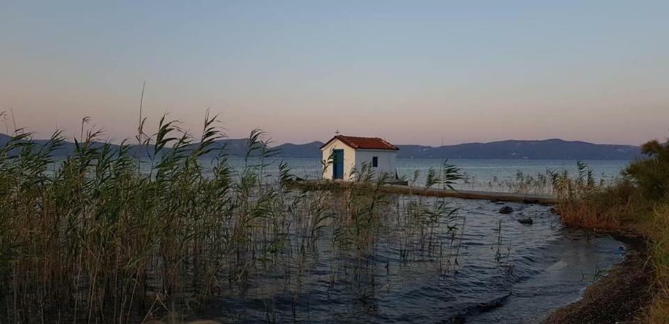 Villa Aggemari Apidias Lakos Buitenkant foto